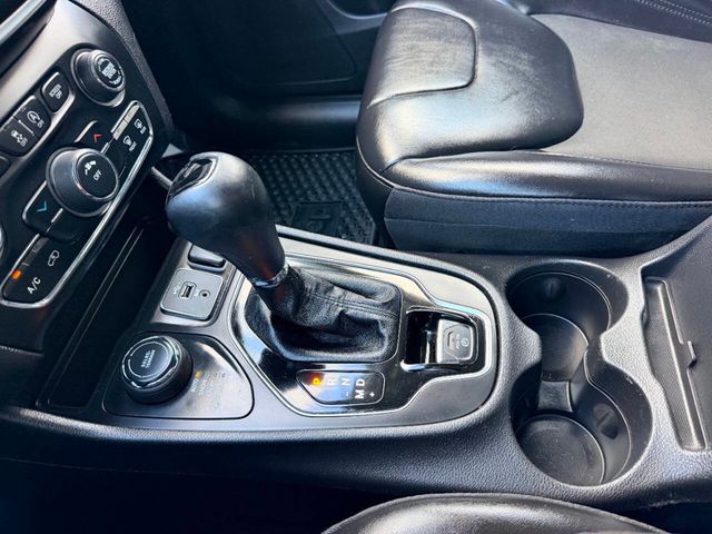 2020 Jeep Cherokee Altitude 4x4 - 23045395 - 37
