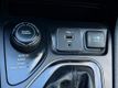 2020 Jeep Cherokee Altitude 4x4 - 23045395 - 38