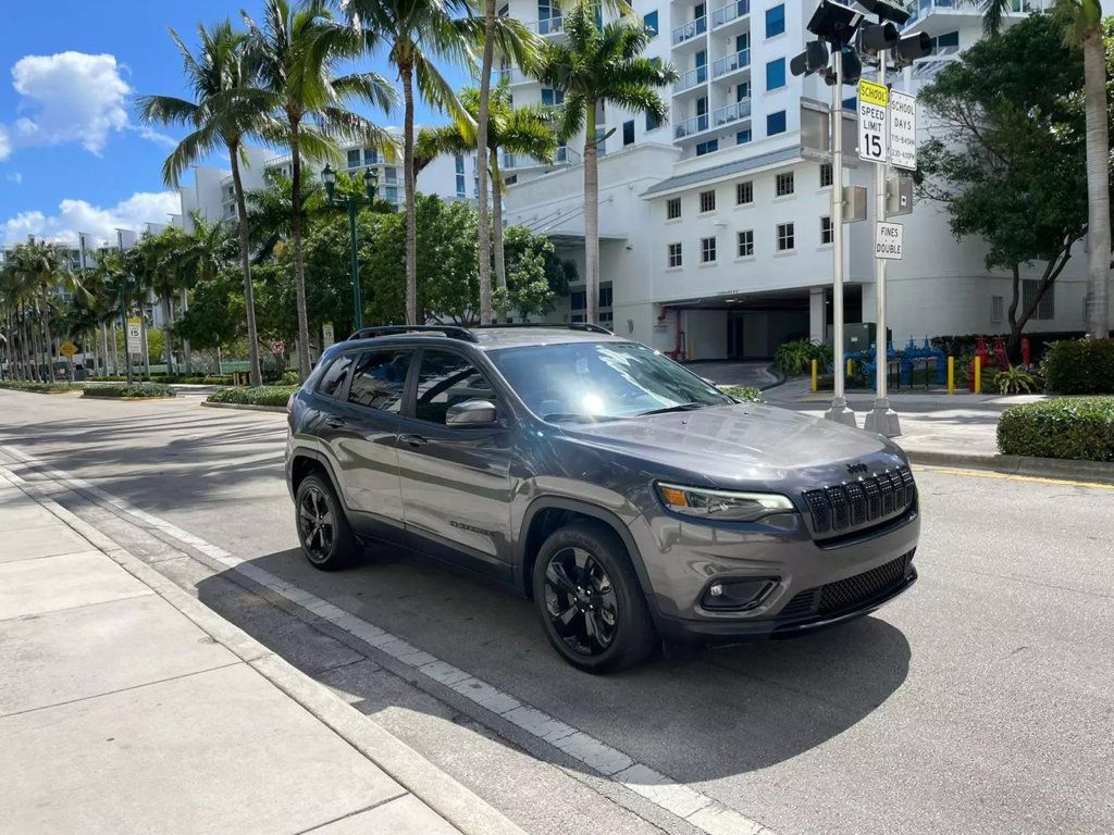 2020 Jeep Cherokee Altitude FWD - 22342065 - 0