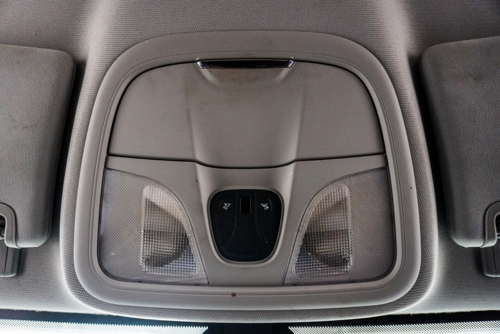 2020 Jeep Cherokee Altitude photo 37