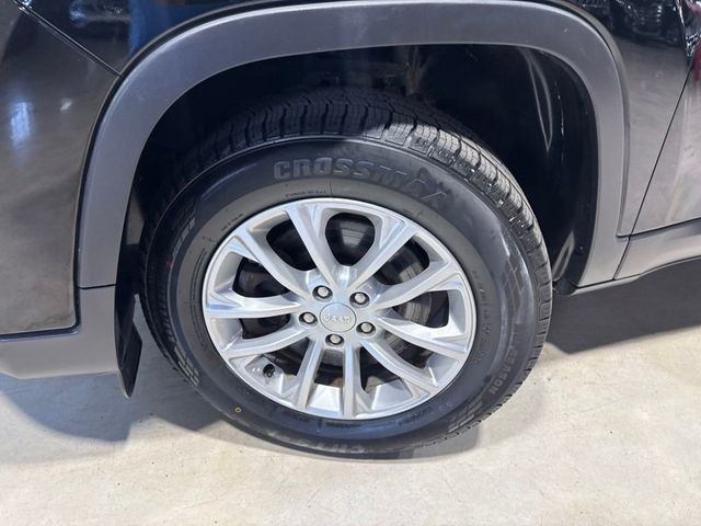2020 Jeep Cherokee Latitude 4x4 - 23047161 - 1