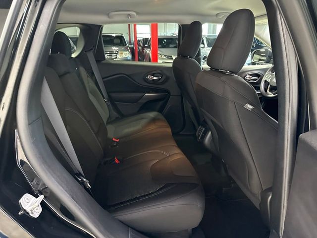 2020 Jeep Cherokee Latitude 4x4 - 23047161 - 28