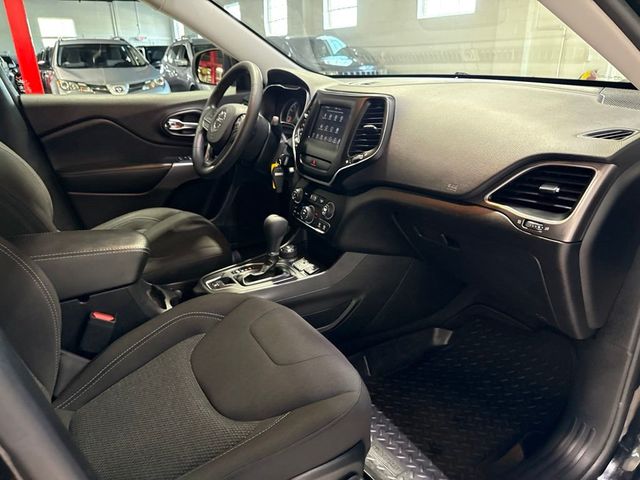 2020 Jeep Cherokee Latitude 4x4 - 23047161 - 33