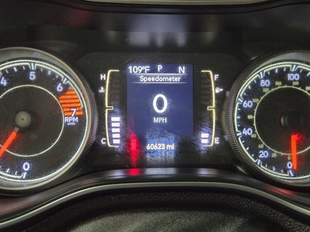 2020 Jeep Cherokee Latitude FWD - 22910545 - 16