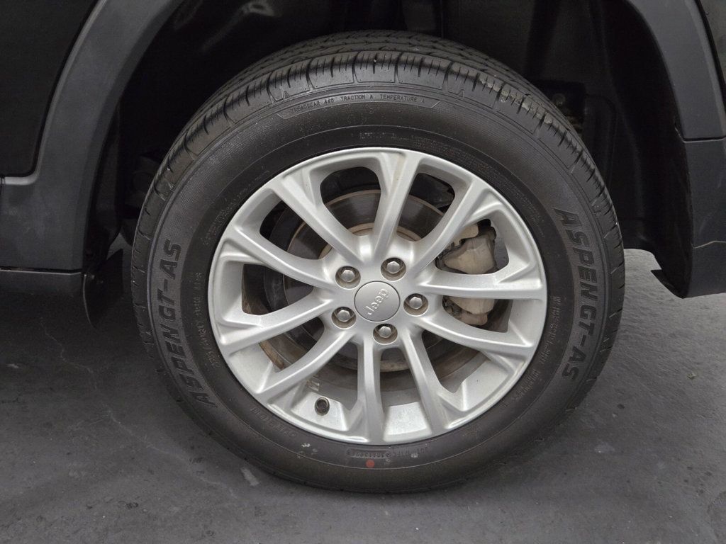 2020 Jeep Cherokee Latitude FWD - 22910545 - 5