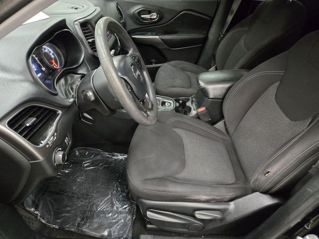 2020 Jeep Cherokee Latitude FWD - 22910545 - 6