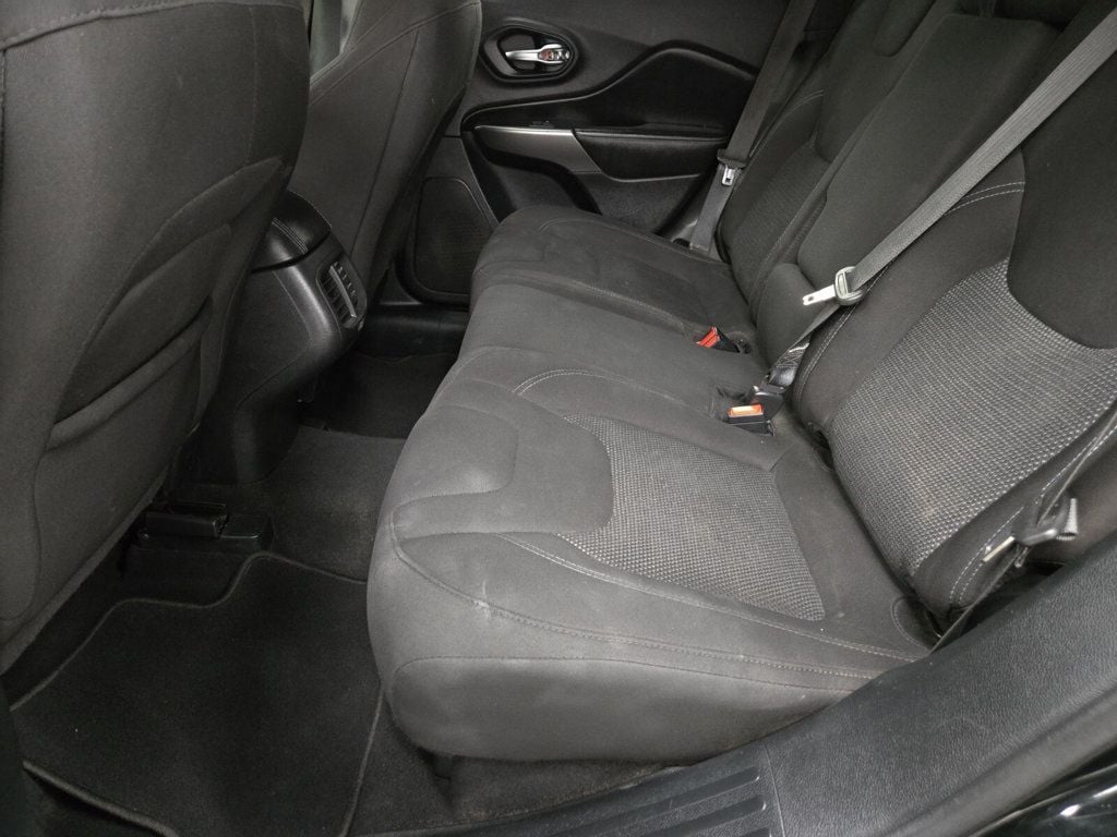 2020 Jeep Cherokee Latitude FWD - 22910545 - 8