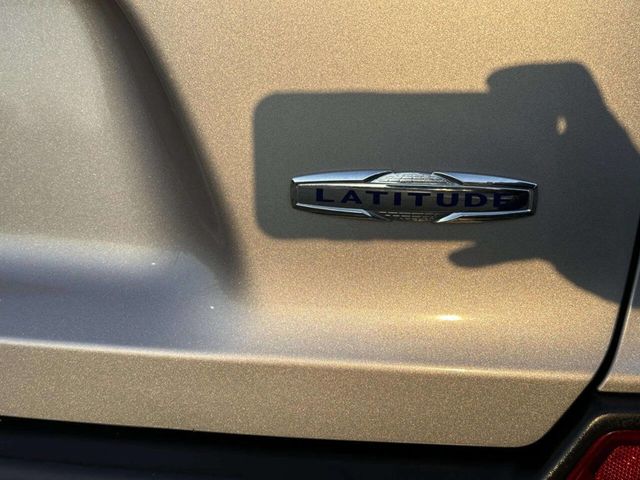 2020 Jeep Cherokee Latitude FWD - 22986263 - 13