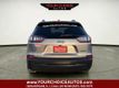 2020 Jeep Cherokee Latitude FWD - 22986263 - 3
