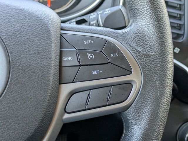 2020 Jeep Cherokee Latitude FWD - 22983492 - 25