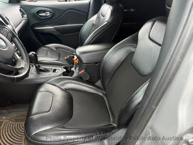 2020 Jeep Cherokee Latitude Plus 4x4 - 23070026 - 5