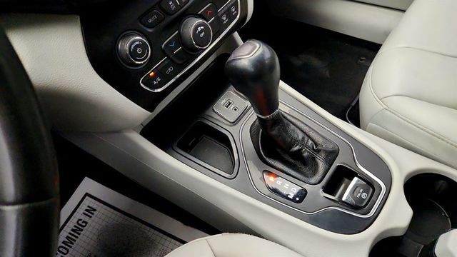 2020 Jeep Cherokee Latitude Plus FWD - 23026261 - 15