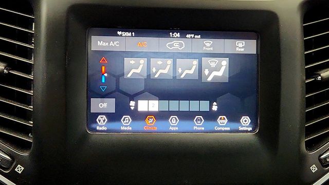 2020 Jeep Cherokee Latitude Plus FWD - 23026261 - 18