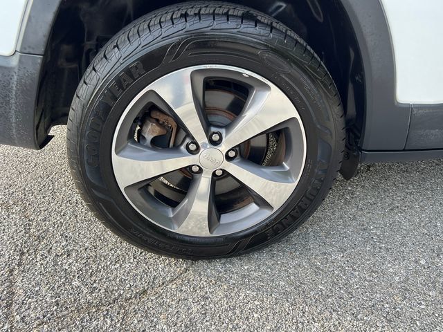 2020 Jeep Cherokee Limited 4x4 - 23030845 - 16