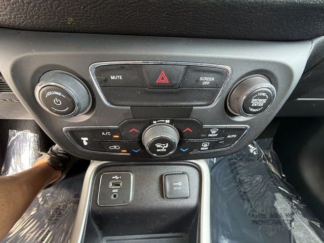2020 Jeep Compass LATITUDE - 23049711 - 18