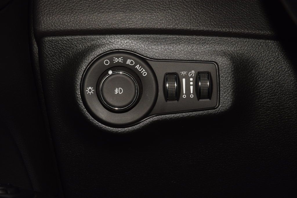 2020 Jeep Compass Latitude - 23068009 - 35