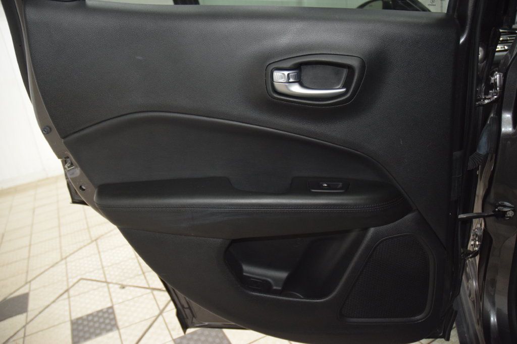2020 Jeep Compass Latitude - 23068009 - 44