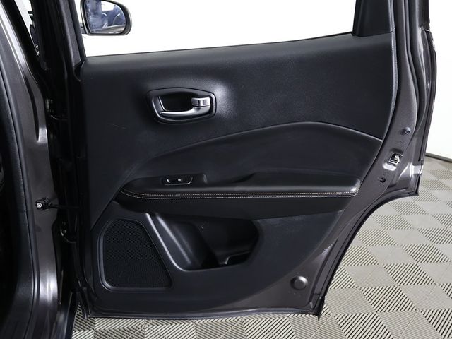 2020 Jeep Compass Latitude - 22941771 - 21