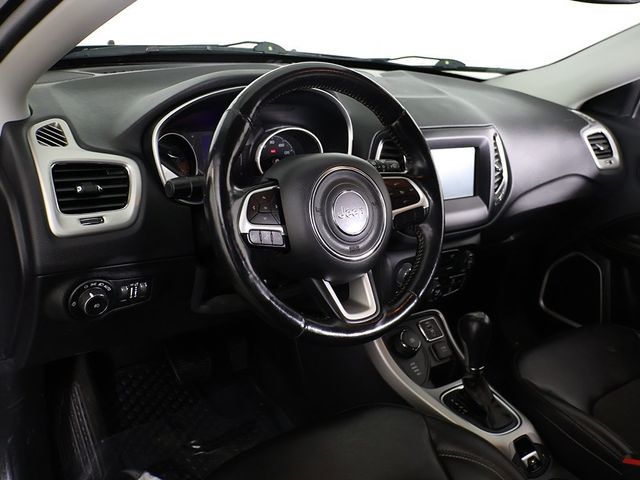 2020 Jeep Compass Latitude - 22941771 - 22