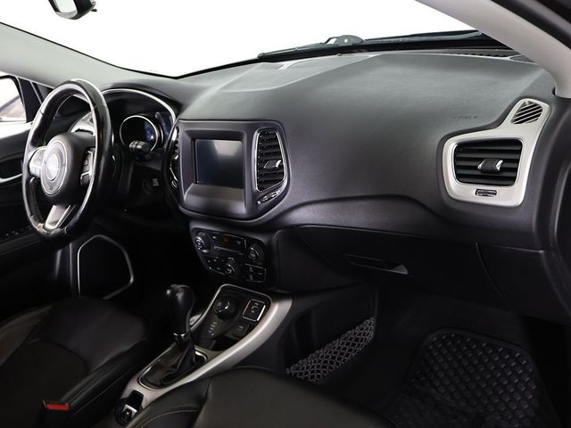 2020 Jeep Compass Latitude - 22941771 - 23