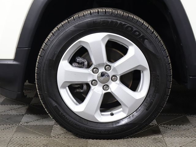 2020 Jeep Compass Latitude - 22976475 - 19