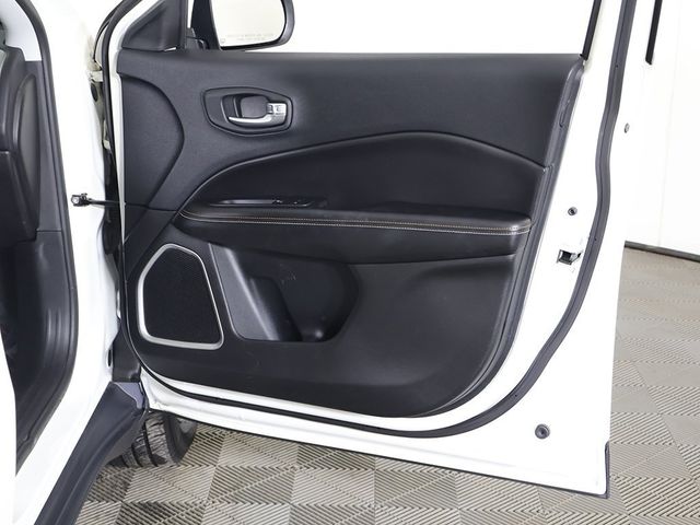 2020 Jeep Compass Latitude - 22976475 - 21