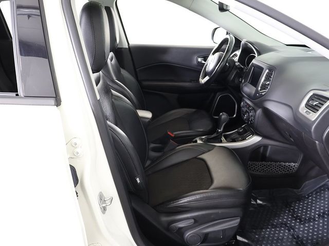 2020 Jeep Compass Latitude - 22976475 - 29