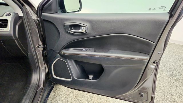 2020 Jeep Compass Latitude 4x4 - 23007499 - 24