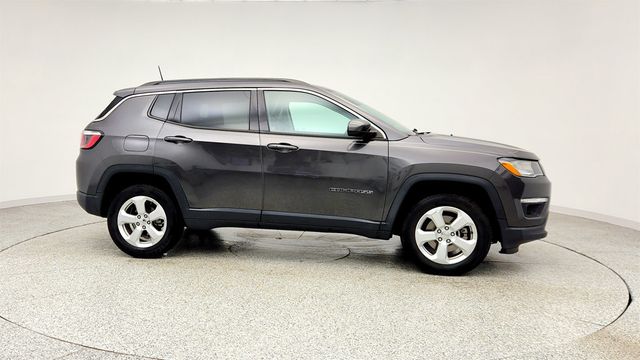2020 Jeep Compass Latitude 4x4 - 23007499 - 3