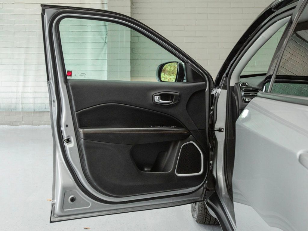 2020 Jeep Compass Limited photo 23
