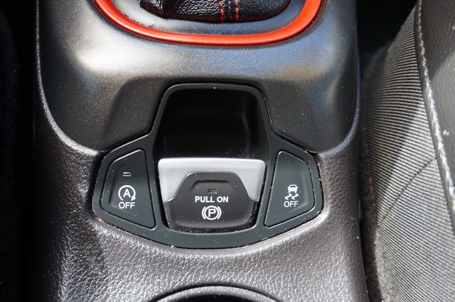 2020 Jeep Compass TRAILHAWK, 4X4, PREMIUM WHEELS, BACKUP CAMERA, BLUETOOTH - 23070478 - 38