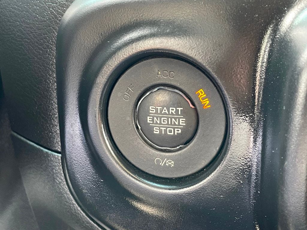 2020 Jeep Gladiator Altitude 4x4 - 23057333 - 24