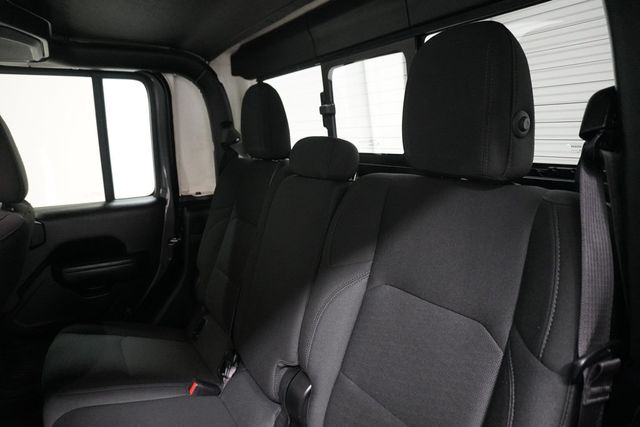 2020 Jeep Gladiator Altitude 4x4 - 22952047 - 14