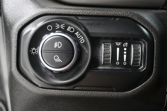 2020 Jeep Gladiator Altitude 4x4 - 22952047 - 24