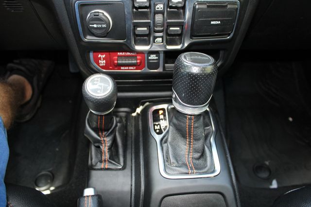 2020 Jeep Gladiator Mojave 4x4 - 23054759 - 19