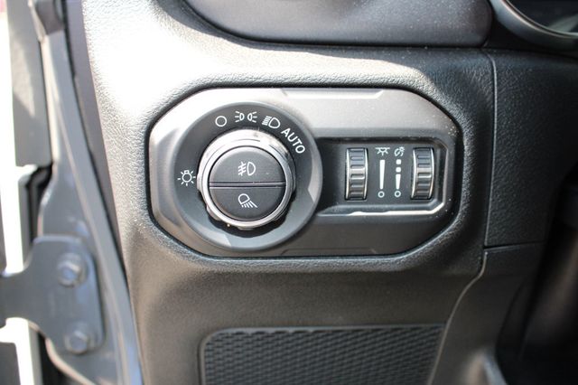 2020 Jeep Gladiator Mojave 4x4 - 23054759 - 25