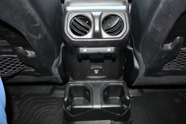 2020 Jeep Gladiator Mojave 4x4 - 23054759 - 26