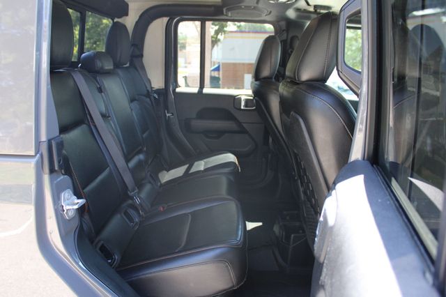2020 Jeep Gladiator Mojave 4x4 - 23054759 - 30