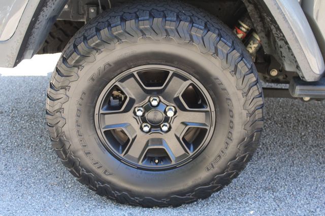 2020 Jeep Gladiator Mojave 4x4 - 23054759 - 34