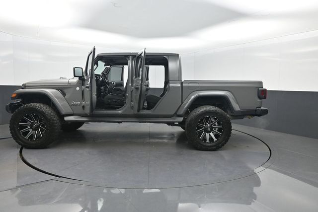 2020 Jeep Gladiator Overland 4x4 - 22971478 - 40