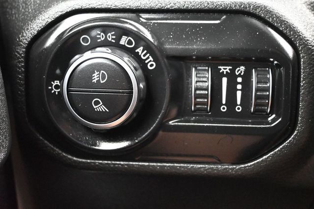 2020 Jeep Gladiator Overland 4x4 - 23048116 - 24