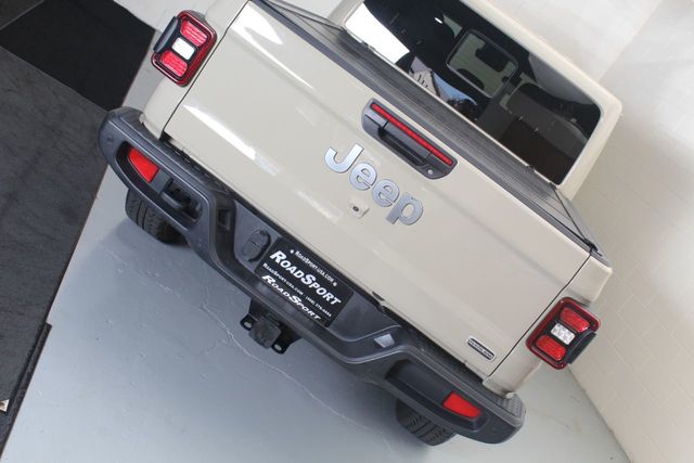 2020 Jeep Gladiator Overland 4x4 - 22125265 - 9