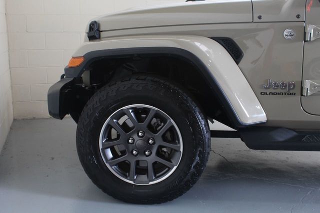 2020 Jeep Gladiator Overland 4x4 - 22125265 - 14