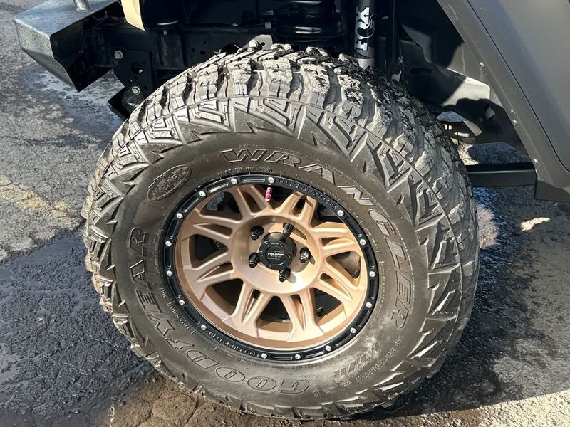 2020 Jeep Gladiator Rubicon 4x4 - 22962524 - 11