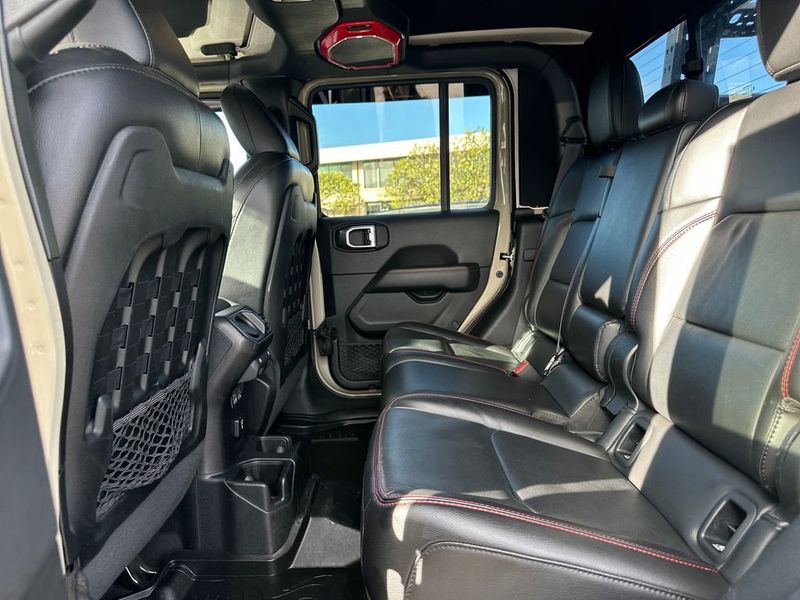 2020 Jeep Gladiator Rubicon 4x4 - 22962524 - 16