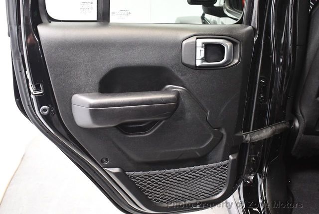 2020 Jeep Gladiator Rubicon 4x4 - 21910726 - 28