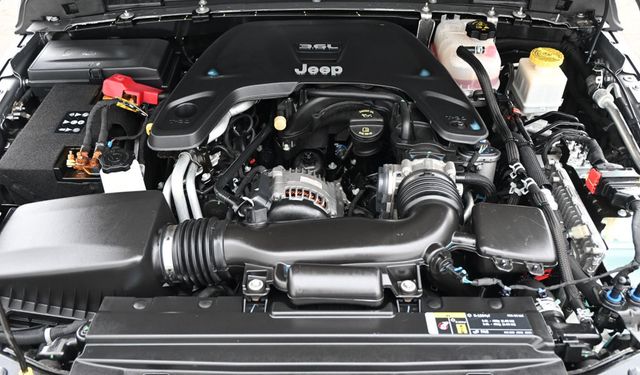 2020 Jeep Gladiator Rubicon 4X4 17" KMC Wheels 37" NITTO Tires FOX Shocks - 22942295 - 20