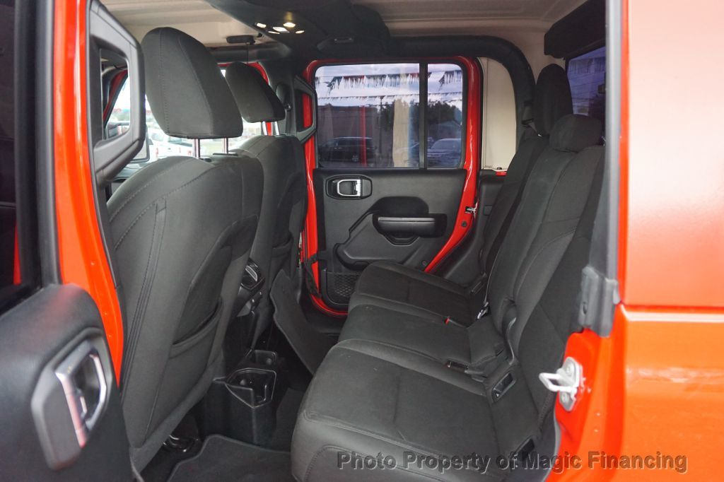 2020 Jeep Gladiator SPORT - 22919659 - 4