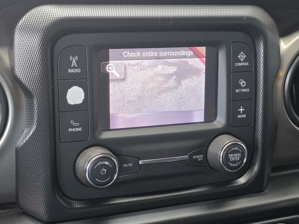 2020 Jeep Gladiator Sport S photo 13