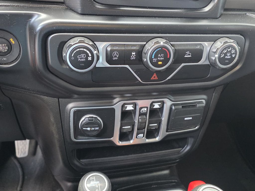2020 Jeep Gladiator Sport S photo 17